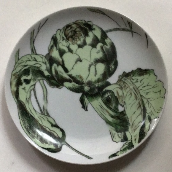 Set of Two 7” Salad Plates Vegetable Theme Carrot and Artichoke Plates - Picture 4 of 6